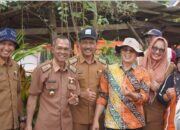 Bupati B/S Gusnan Mulyadi Bersama Kelompok Tani Sabilil Rasyad Dan Pemerintah Desa Suka Jaya, Komoditi Bawang Merah
