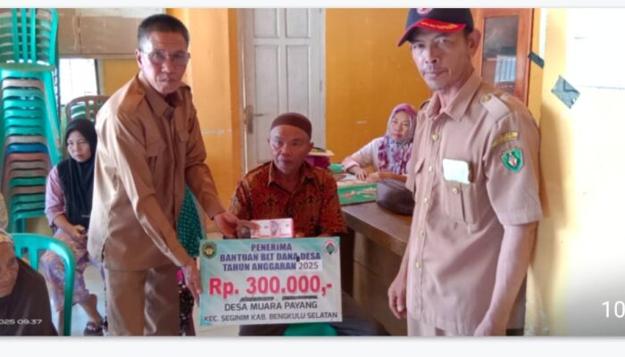 Pemdes Murapayang Salurkan BLT DD Untuk Bulan Sepuluh Sampai Desember, Sebanyak 14 KPM Tahun Anggaran 2025.