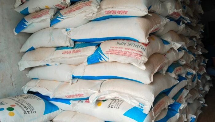 KIOS IBRAHIM TANI Menjual Pupuk bersubsidi Kepada Petani Diduga Melanggar HET Terancam Sanksi Berat.