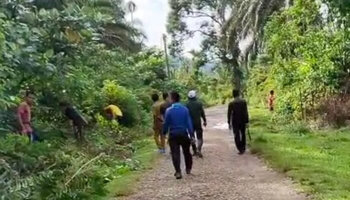Gotong Royong “Selasa Bersih” di Kecamatan Pino Masuki Hari Ketiga
