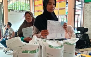 233 Warga Desa Padang Pandan Terima Bantuan Beras, Program BAPANG